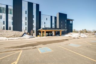 Condo Apartment for Sale, 120 Carrick Trl #404, Gravenhurst, ON