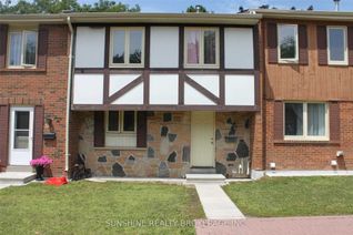 Condo Townhouse for Rent, 270 Timberbank Blvd #77, Toronto, ON