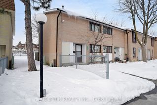 Condo Townhouse for Sale, 15 Fleetwood Cres #15, Brampton, ON