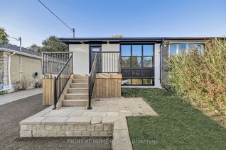 Bungalow for Rent, 703 Sunnypoint Dr #Main, Newmarket, ON