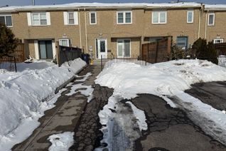 Freehold Townhouse for Sale, 114 Courtlands Dr, Toronto, ON