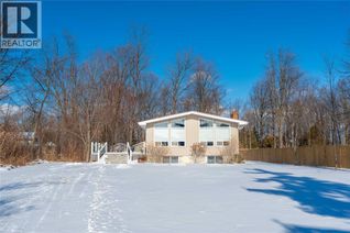 Bungalow for Sale, 4090 Collingwood Street, Plympton-Wyoming, ON