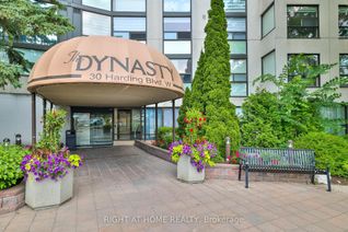 Apartment for Sale, 30 Harding Blvd W #802, Richmond Hill, ON