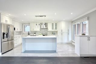 Backsplit for Sale, 3 Mosedale Cres, Toronto, ON