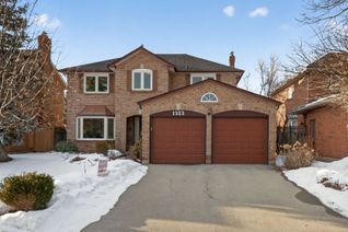 Detached House for Sale, 1523 Stoneybrook Trl, Oakville, ON