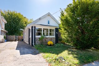 Bungalow for Sale, 61 Briscoe St W, London South, ON