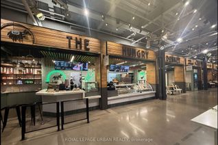 Property, 17600 Yonge St, Newmarket, ON
