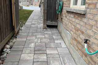Bachelor/Studio Apartment for Rent, 70 Juglans Cres, Whitchurch-Stouffville, ON