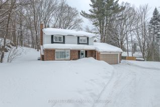 Detached House for Sale, 1 Maplecrest Ct, Huntsville, ON