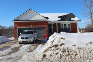 Bungalow for Sale, 1830 Stratton Ave, Peterborough, ON