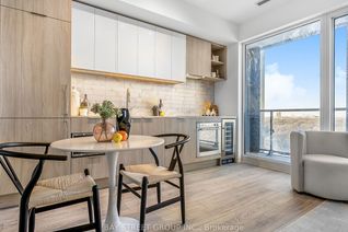 Apartment for Sale, 2020 Bathurst St #1910, Toronto, ON