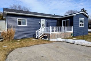 Bungalow for Sale, 27 Cranberry Dr N, Ashfield-Colborne-Wawanosh, ON