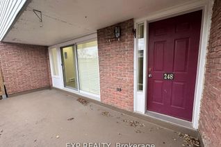Condo Townhouse for Sale, 248 Milestone Cres #120, Aurora, ON