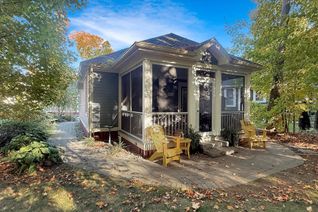 Bungalow for Sale, 36 Hollow Ln #201, Prince Edward County, ON
