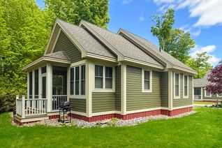 Bungaloft for Sale, 32 Hollow Ln #199, Prince Edward County, ON