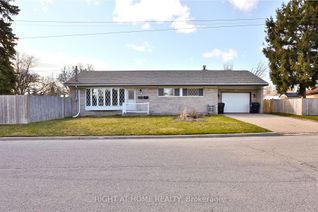 Bungalow for Rent, 63 Panmure Cres #Upper, Toronto, ON