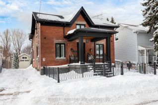 Detached House for Sale, 21 Elizabeth St N, Brampton, ON