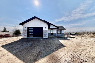 Bungalow for Sale, 62 Eddy Cres, Pembroke, ON