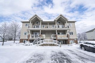 Apartment for Rent, 157 Crestway Dr #F, Barrhaven, ON