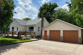 Bungalow for Rent, 235 Lakeshore Rd W, Oakville, ON