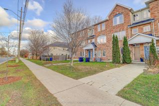 Freehold Townhouse for Rent, 4271A Lawrence Ave E, Toronto, ON