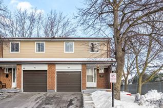 Townhouse for Sale, 3025 Cedarglen Gate #63, Mississauga, ON