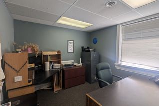 Office for Lease, 284 Dunlop St W #Upper - E, Barrie, ON