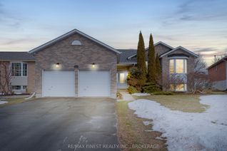 Detached House for Sale, 75 Barker Dr, Kingston, ON