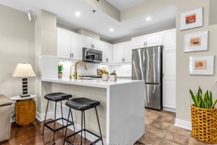 Condo Townhouse for Sale, 8 Brighton Pl #51, Vaughan, ON