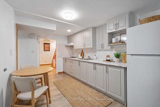 Semi-Detached House for Rent, 3438 Woodhurst Cres #LOWER, Mississauga, ON