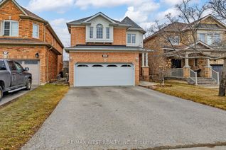 Detached House for Sale, 338 Mcbride Cres, Newmarket, ON