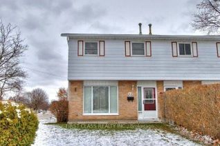Semi-Detached House for Sale, 701 Leeder Ct, Newmarket, ON