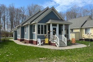 Bungaloft for Sale, 17 Hollow Ln #222, Prince Edward County, ON