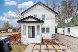 Detached House for Sale, 18 Hillcrest Ave, Brampton, ON