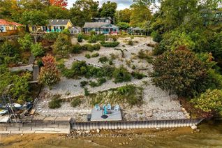 Bungalow for Sale, 2023 Maple Blvd, Norfolk, ON