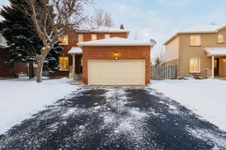 Detached House for Sale, 67 Livingstone St W, Barrie, ON