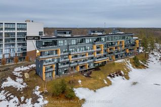 Condo Apartment for Sale, 120 Carrick Trl #401, Gravenhurst, ON