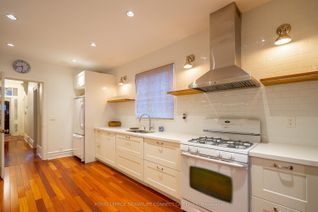 Freehold Townhouse for Rent, 198 Bellwoods Ave, Toronto, ON
