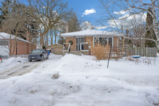 Bungalow for Rent, 7 Kemano Rd, Aurora, ON