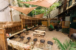 Non-Franchise Business for Sale, 270 Adelaide St W, Toronto, ON