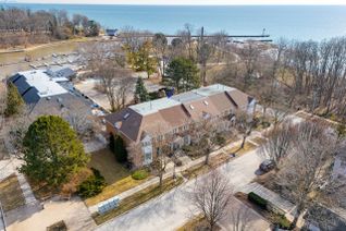 Freehold Townhouse for Sale, 23 Chisholm St, Oakville, ON