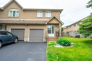 Condo Townhouse for Sale, 100 Vineberg Dr #24, Hamilton, ON