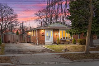 Bungalow for Sale, 66 Avening Dr, Toronto, ON