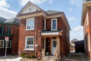 Duplex for Sale, 164 Chambers St, Smiths Falls, ON