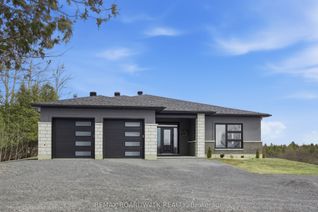 Bungalow for Sale, 456 Pine Grv, Lanark Highlands, ON