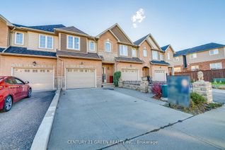 Freehold Townhouse for Sale, 18 Palacebeach Trl, Hamilton, ON