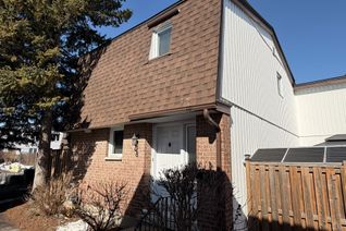 Condo Townhouse for Sale, 837 Eastvale Dr #8, Beacon Hill North - South and Area, ON