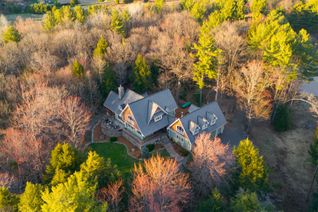 Detached House for Sale, 1656 MUSKOKA BEACH Rd, Bracebridge, ON