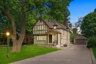 House for Sale, 65 Burnhamthorpe Cres, Toronto, ON