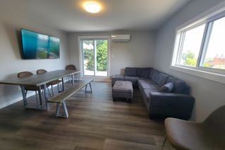 Apartment for Rent, 82 Albert St N #2, Orillia, ON